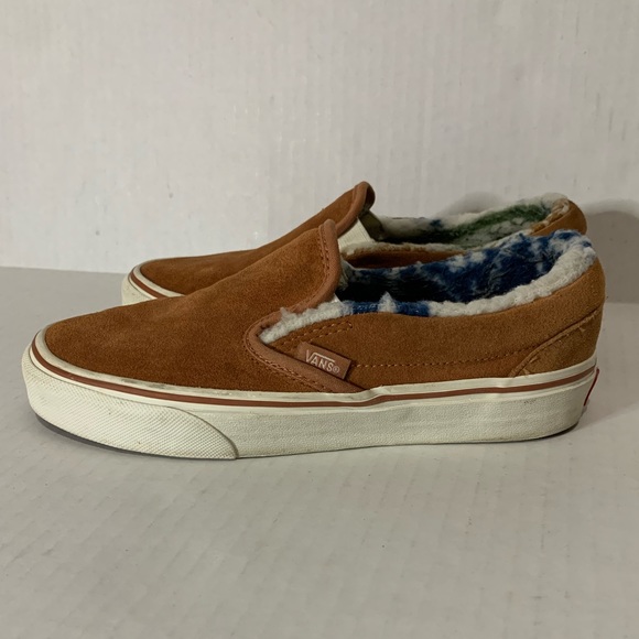 ciffer skadedyr praktiserende læge Vans | Shoes | Vans Sherpa Lined Classic Slip On Sneakers Size 6 | Poshmark